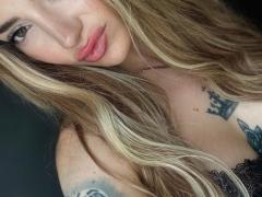 Tiffany Fox
