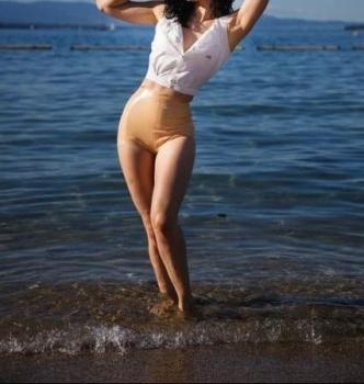 Dominatrix Viona Panthere