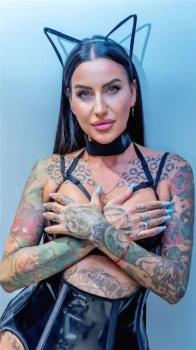 Angelica Femme Fontaine