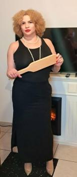 Samantha Fesseuse Spanking