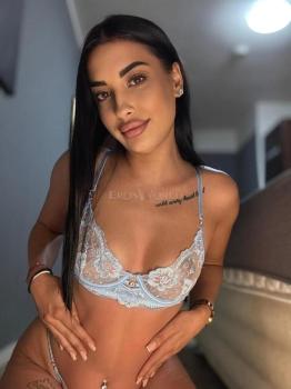 Mia