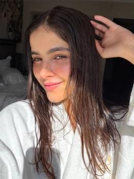 Jolie Teen