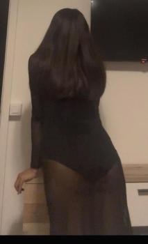 Sarah Masseuse